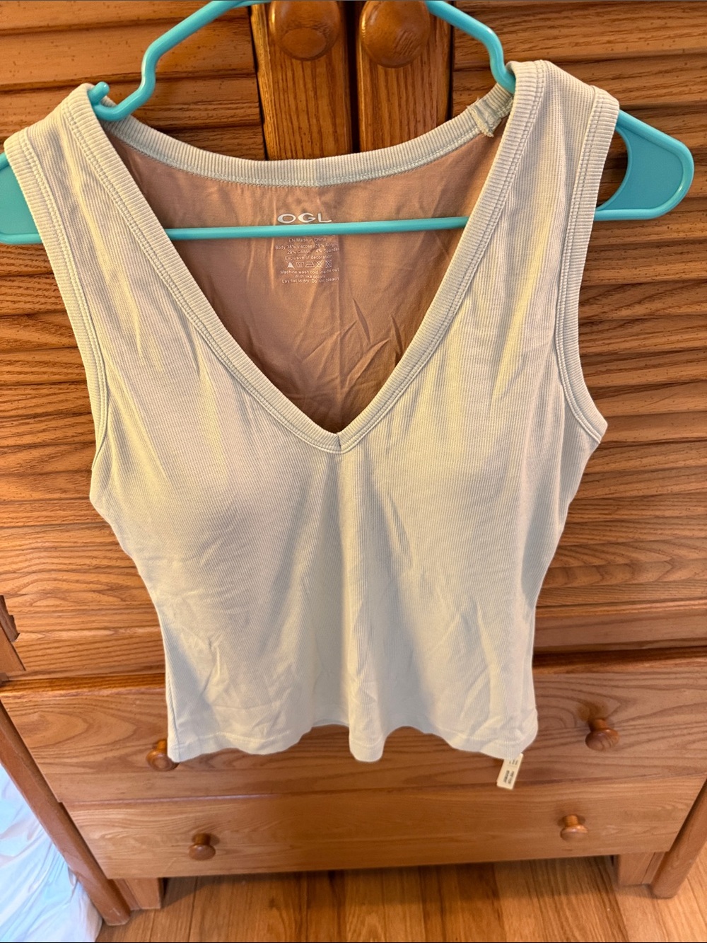 NWT 🌸 OGL Women's V-Neck Ribbed Tank Top light green size large
